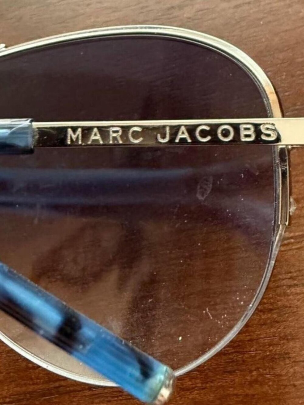 Marc Jacob’s fashion aviator sunglasses